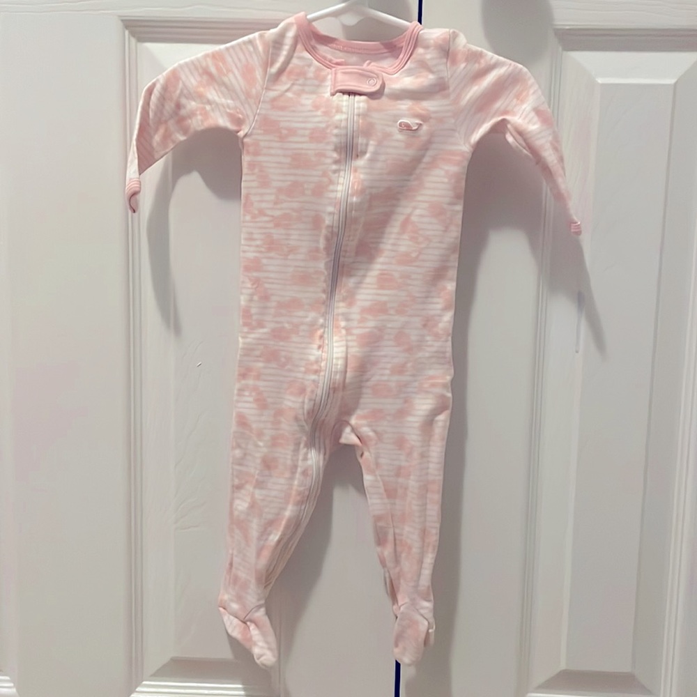 Vineyard Vine Pima Cotton zip sleeper